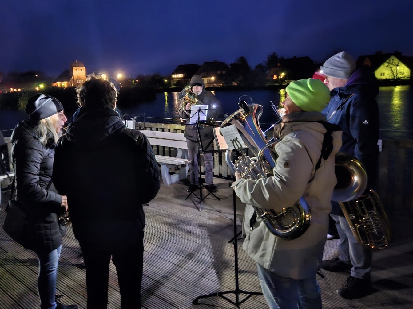 Laternelaufen – Musik, Licht und leuchtende Kinderaugen